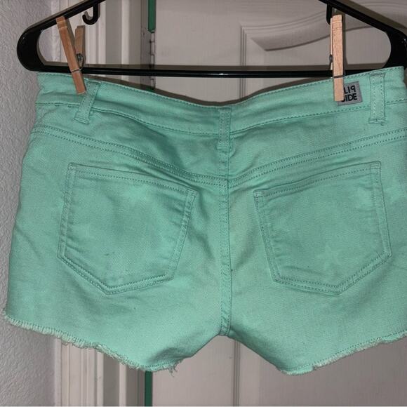 Mint Green Star Print Reversible Women's Shorts - Picture 3 of 7